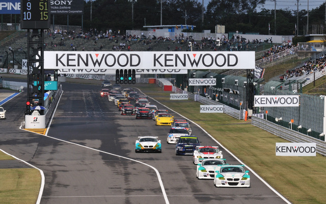 今年のS耐第4戦、鈴鹿ラウンドのレースシーン。