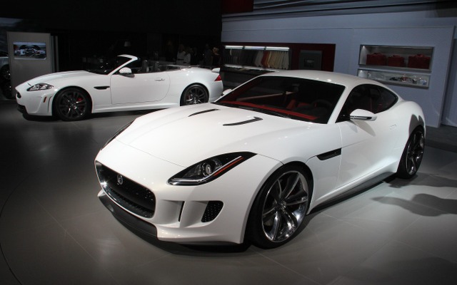 ジャガーのハイブリッドスポーツカーコンセプト、C-X16（ロサンゼルスモーターショー11）