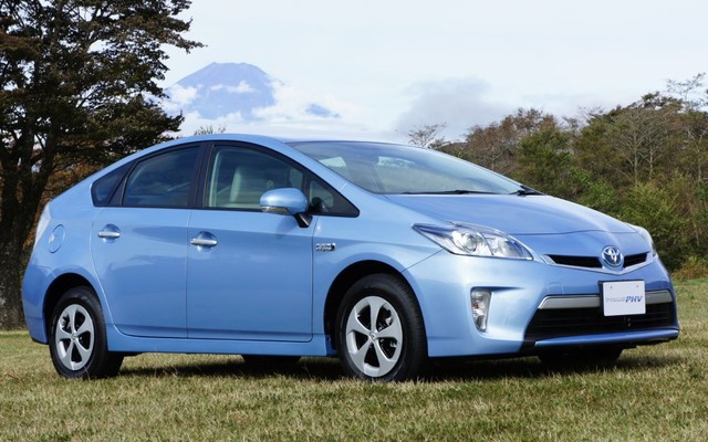 近距離ではEV、中・長距離ではHVと、2つの性格を持つプラグインハイブリッド車 プリウスPHV