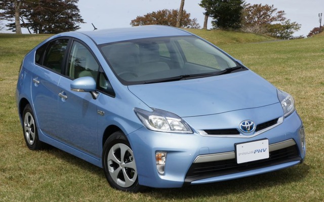 近距離ではEV、中・長距離ではHVと、2つの性格を持つプラグインハイブリッド車 プリウスPHV