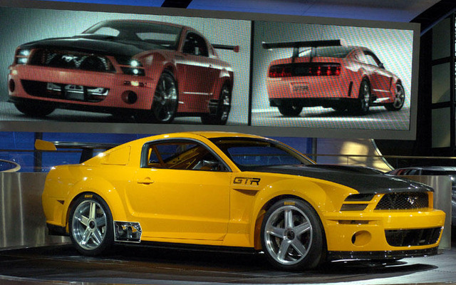 【ニューヨークモーターショー04】フォード『マスタングGT-R』…「5.0」だ!
