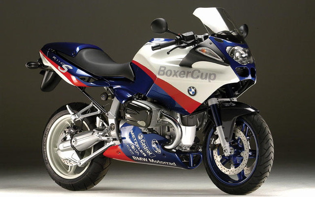 BMW『ボクサーカップレプリカ』2004年モデルを発売