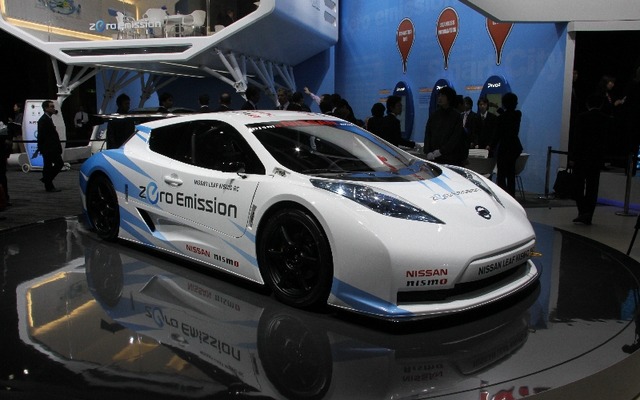 【東京モーターショー11】日産 リーフNISMO RCは8台、FIAはルール作り