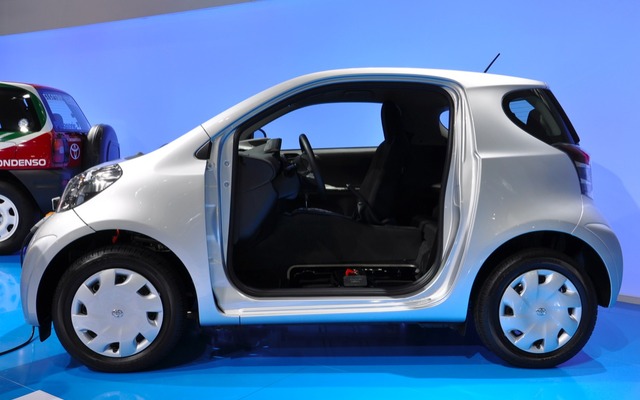 広州モーターショー11 トヨタ EVプロトタイプ