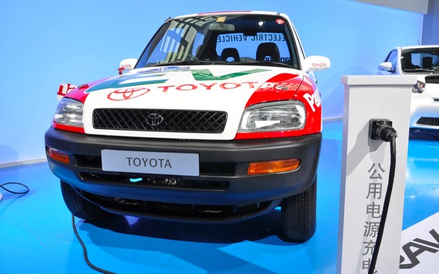 広州モーターショー11 トヨタ RAV4 EV