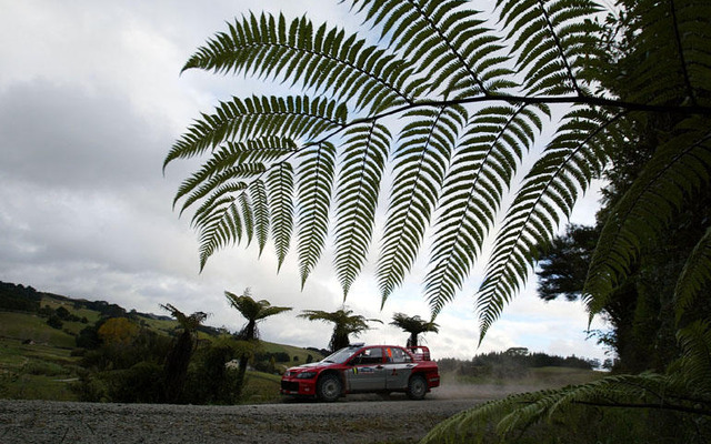 【三菱WRC】パニッツィ、リタイヤするもコースとライバルを観察