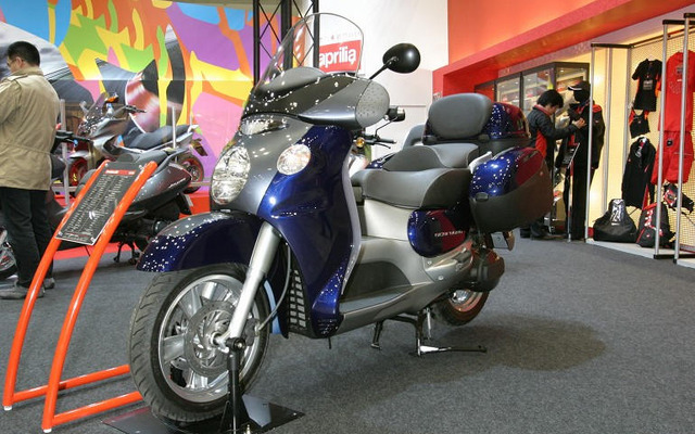 【東京モーターサイクルショー04】写真蔵…アプリリア編