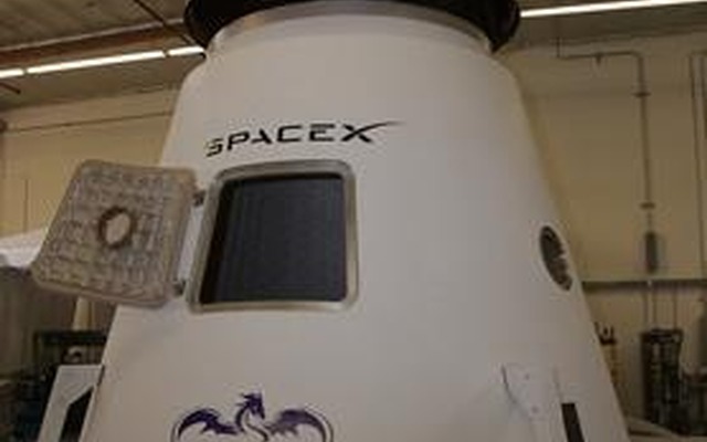 ドラゴン宇宙船
