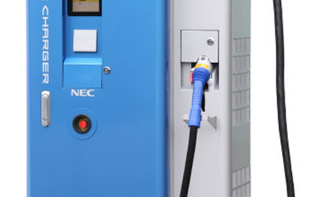 NEC、クラウド対応型急速充電器