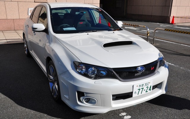 スバル インプレッサ WRX STI 4ドア
