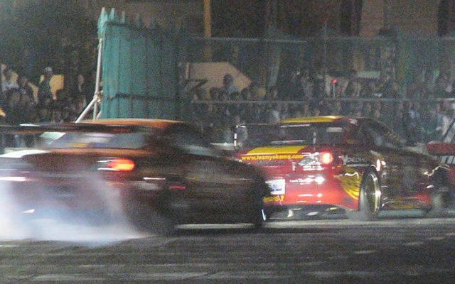 D1マシン同乗権あたる…「D1グランプリ」サイト入会キャンペーン