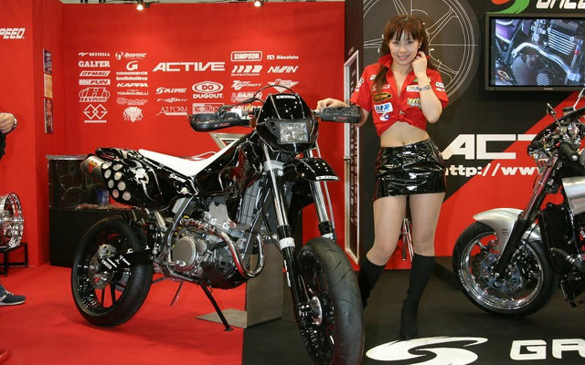 【東京モーターサイクルショー04】写真蔵…カワサキカスタム編
