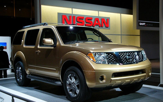 【株価】好業績先取り…日産が高値更新