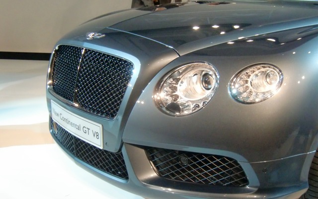 ベントレーコンチネンタル GT V8