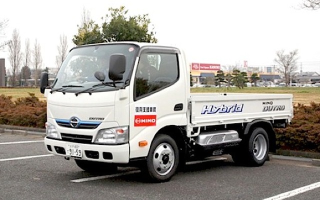 日野、被災4県に デュトロハイブリッド を無償貸与…合計58台の納車完了