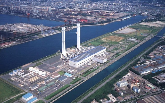東京電力千葉火力発電所。新設備は、中央の建物の右奥に建設される。