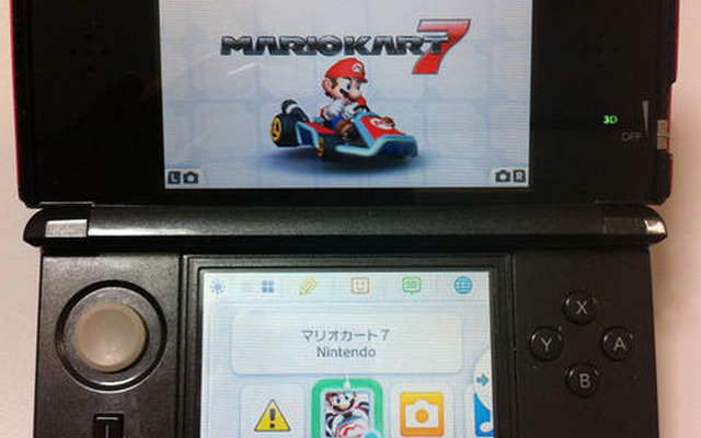ニンテンドー3DS 活用術 ― HOMEメニューのアイコンを便利に並び替え 初期状態では横1列になっているHOMEメニューのアイコン