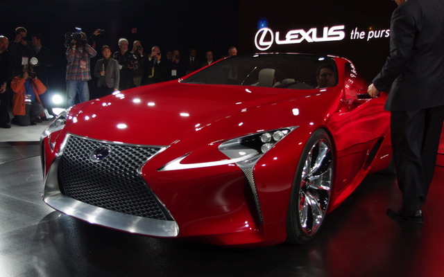 レクサスのデザインの方向性を示唆したコンセプトカー LF-LC（デトロイトモーターショー12）