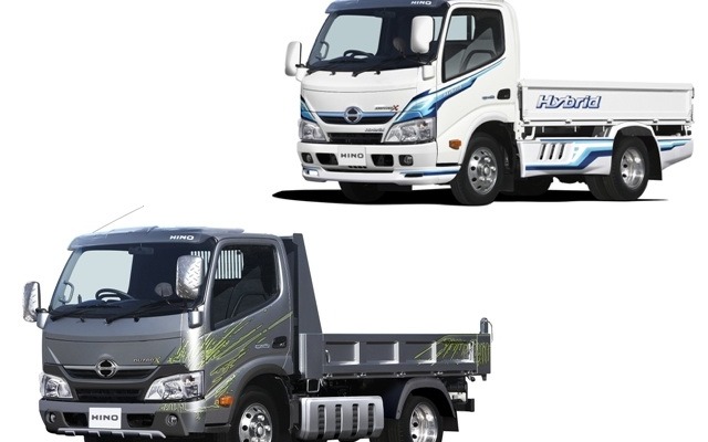 日野デュトロXカーゴ（右上）と同デュトロXダンプ（左下）