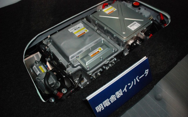 明電舎ブース（オートモーティブワールド12）