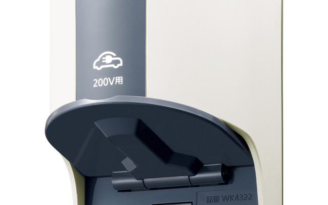 パナソニックは、「EV・PHEV充電用屋外コンセント」に、新色「ホワイト」、「ブラック」を追加