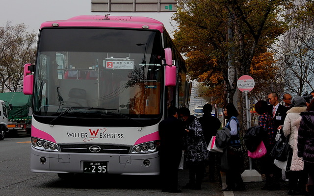 大阪梅田・京都駅〜大阪南港路線バス開業日（2011年12月22日）のようす