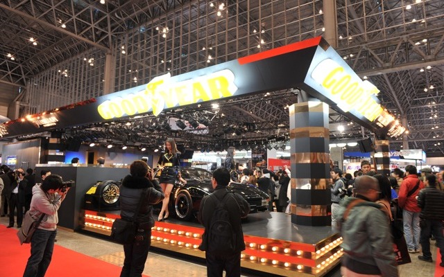 グッドイヤー（東京オートサロン12）