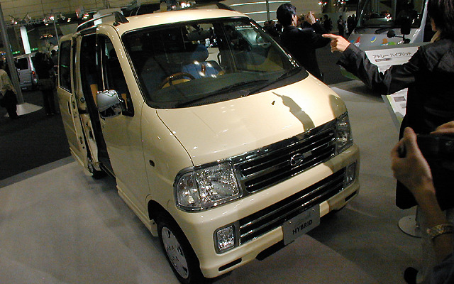 【東京ショー2000 速報】660ccエンジン+ハイブリッド=軽自動車