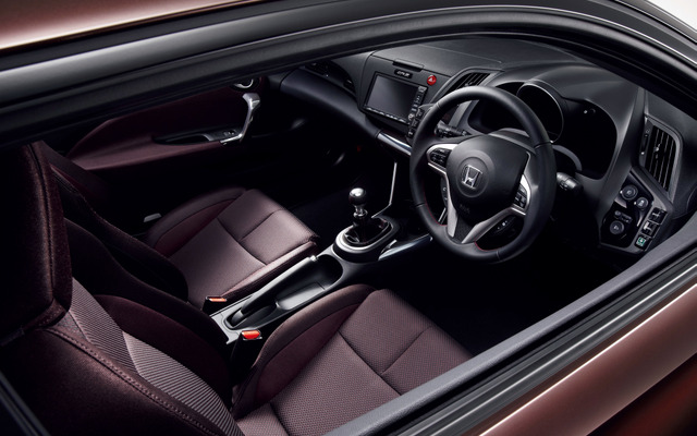 ホンダ CR-Z α・ドレスト レーベル インテリア
