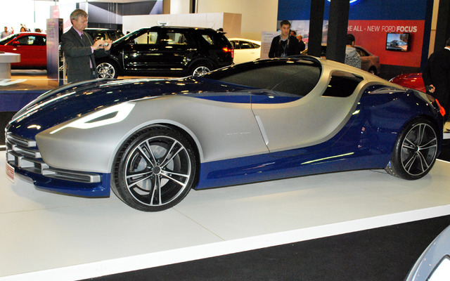 イタリアのUPデザイン社が出品したコンセプトスポーツカー、VITTORIA（カタールモーターショー12）
