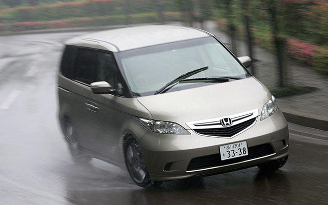 【ホンダ・エリシオン試乗】…その１　ほかのミニバンと同じにしたくなかった