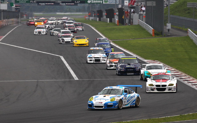 スーパー耐久シリーズ（2011年のようす）