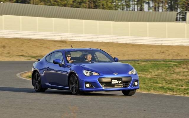 スバルBRZ