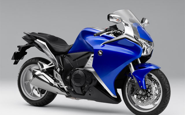 ホンダ VFR1200F（キャンディータヒチアンブルー）