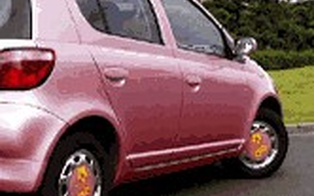 こんなオリジナルホイールで足元を強調してみないか?