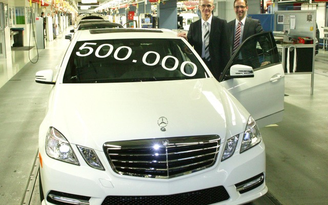 生産開始からわずか3年で累計生産台数50万台に到達した現行メルセデスベンツEクラスセダン