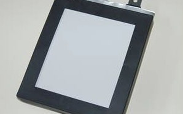 アルミセルメットを用いた電気二重層キャパシタの外観イメージ。予定外観形状：口13×15cmサイズ　※厚みは、設定容量により異なる