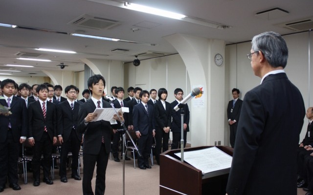 富士通テン入社式、重松社長「指示待ちではなく、改革推進を目指そう」