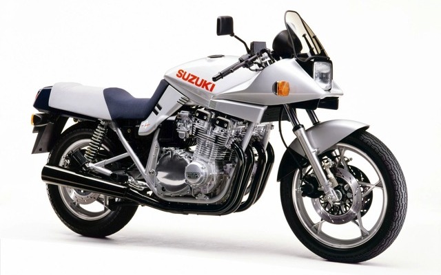 スズキGSX1100Sカタナ