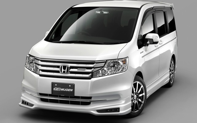 【ホンダ ステップワゴン 改良新型】無限パーツで車格感アップ