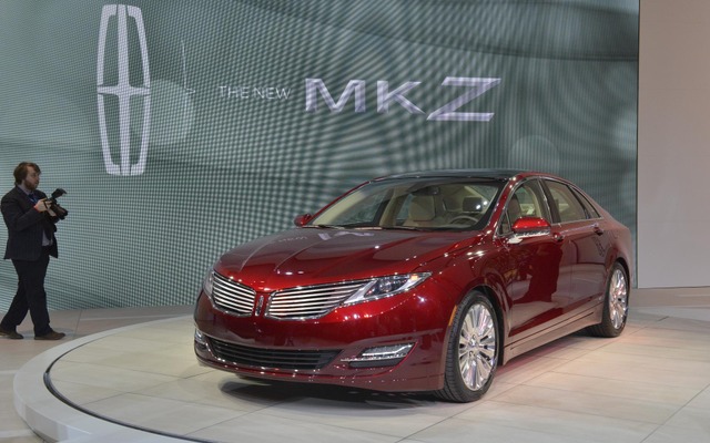 新型リンカーンMKZ（ニューヨークモーターショー12）