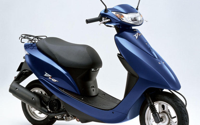 ホンダ・ディオも夏らしい装い…限定カラー