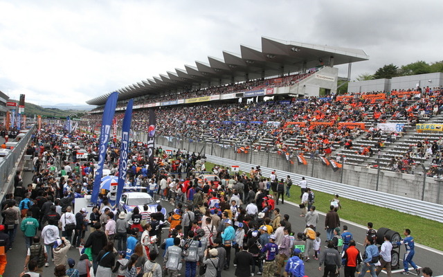 【SUPER GT 第2戦】富士スピードウェイに8万3000人が来場