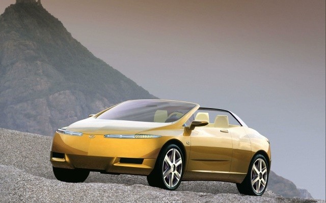 【デトロイトショー2001 出品車】ベルトーネが大西洋を渡る!!