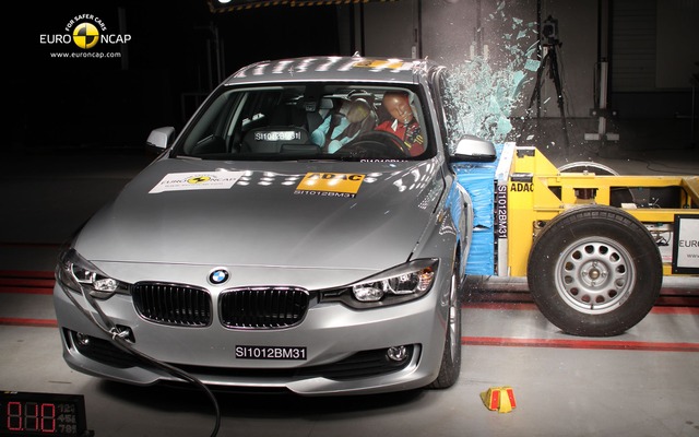 ユーロNCAPの新型BMW 3シリーズセダンの衝突テスト