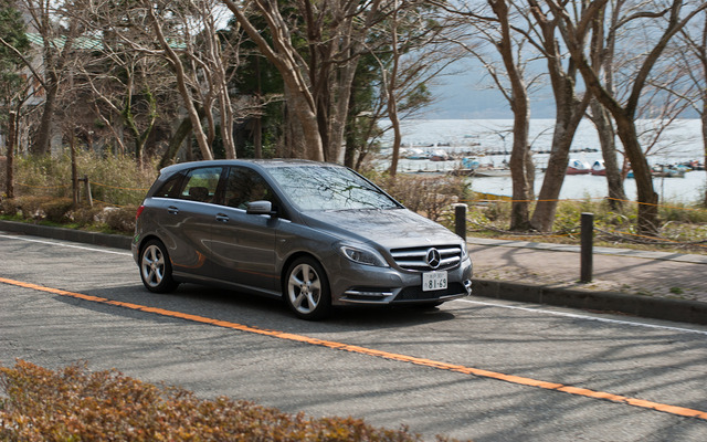 メルセデス・ベンツ／B180 ブルーエフィシエンシー スポーツ
