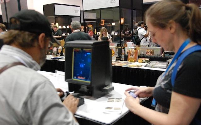 【E3 2012】レトロゲームがずらり並んだE3名物ビンテージコーナーを突撃取材！  