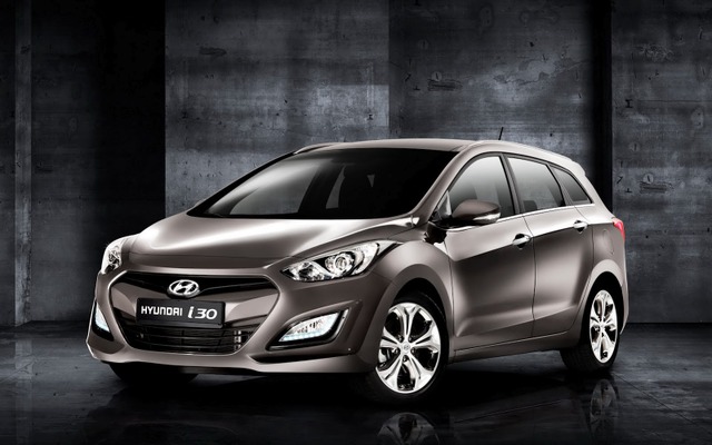 新型ヒュンダイ i30ワゴン