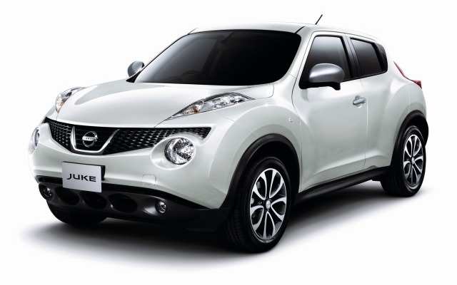 日産 ジューク 16GT プレミアムホワイトパッケージ