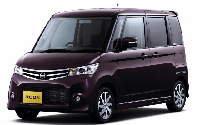 日産 ルークス ハイウェイスター アイドリングストップ